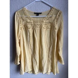 Zac & Rachel Women's Size Medium Yellow Light Weight Spring / Summer Blouse